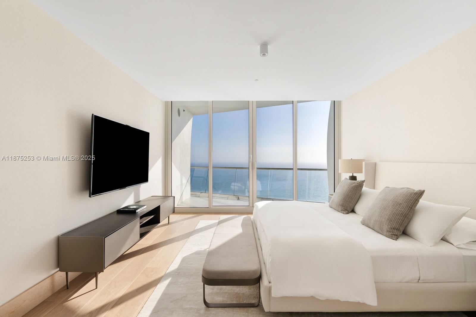 16901 Collins Ave #5105, Sunny Isles Beach FL 33160