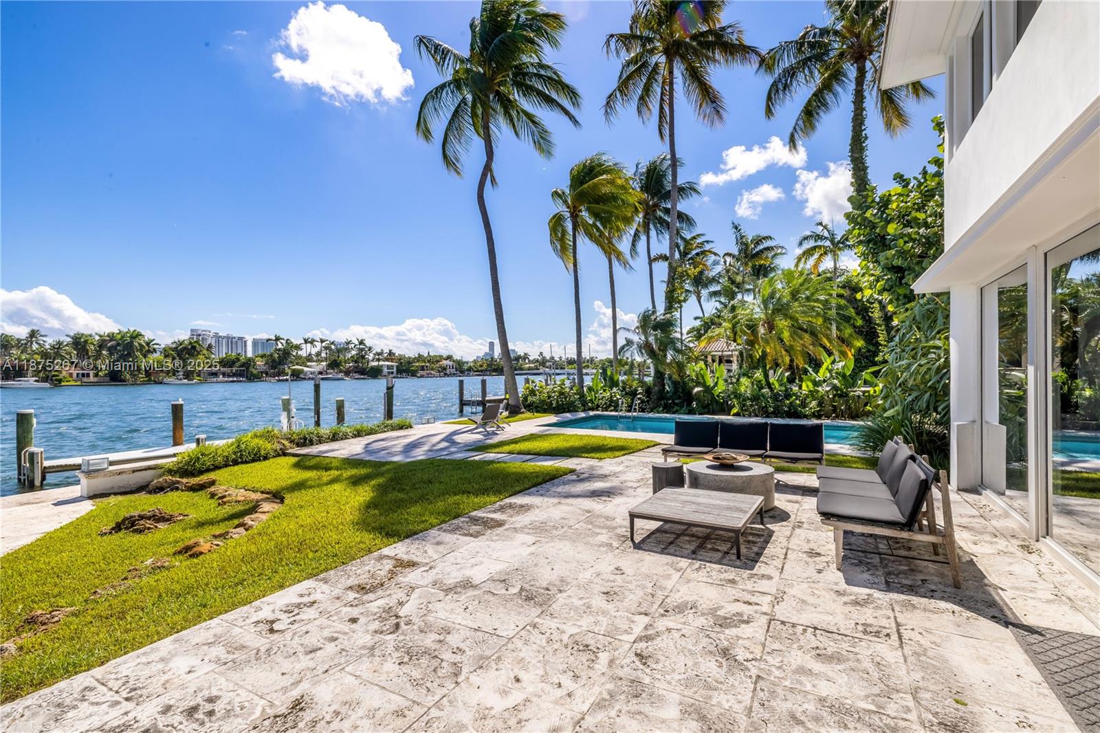 625 E Dilido Dr, Miami Beach FL 33139