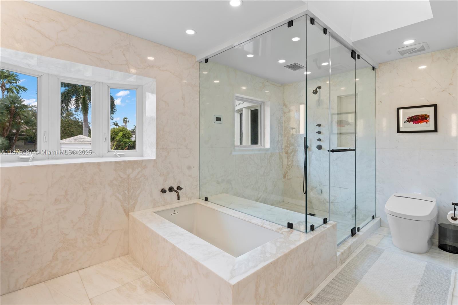 625 E Dilido Dr, Miami Beach FL 33139