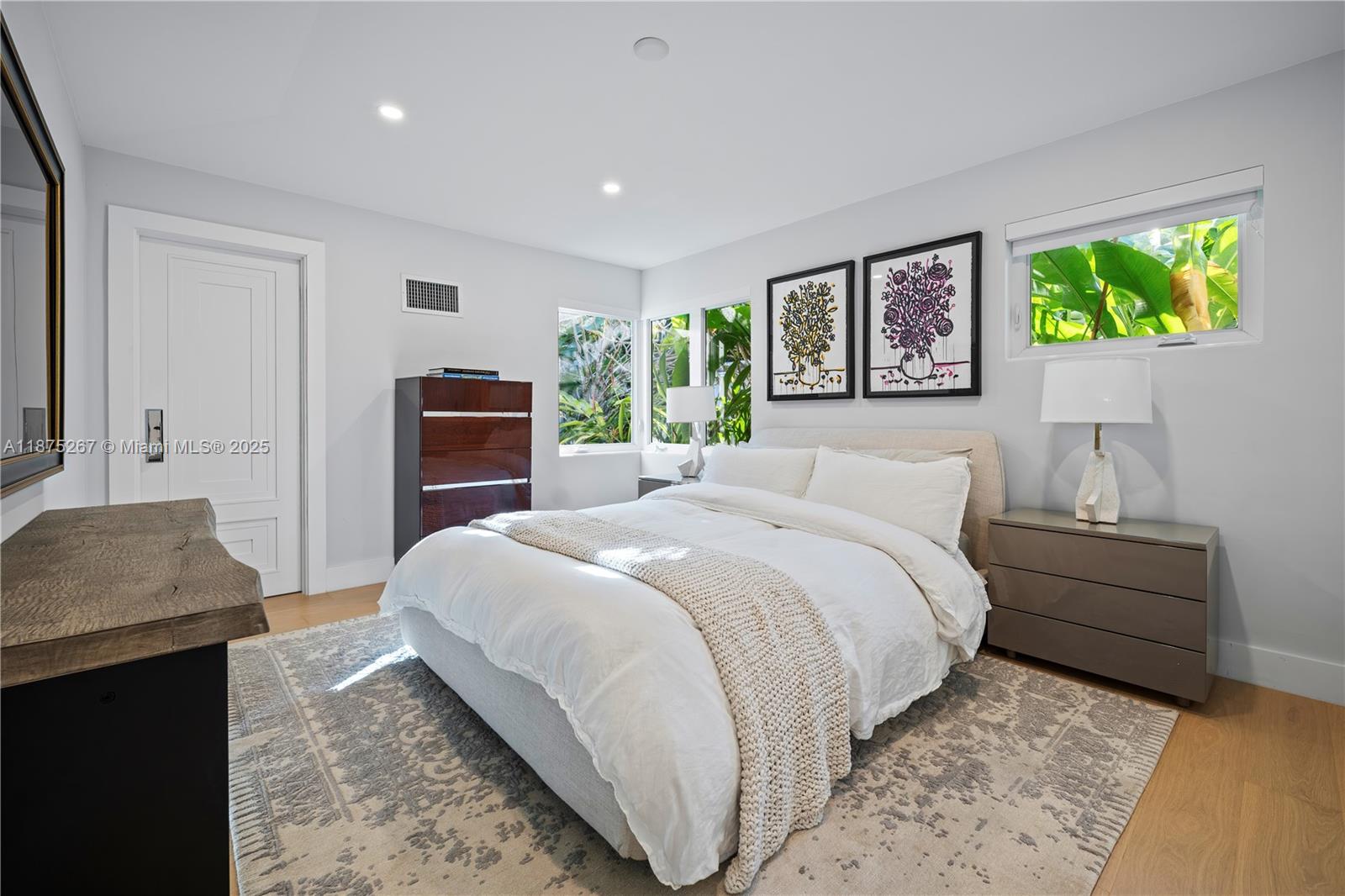 625 E Dilido Dr, Miami Beach FL 33139