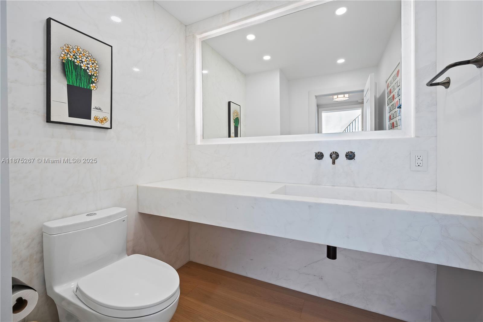 625 E Dilido Dr, Miami Beach FL 33139
