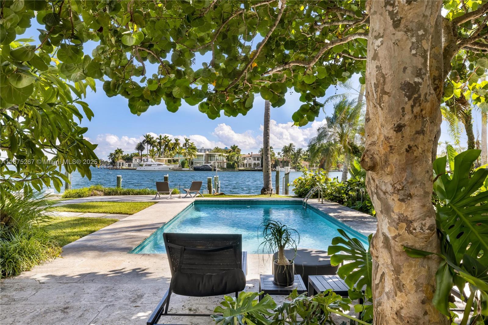 625 E Dilido Dr, Miami Beach FL 33139