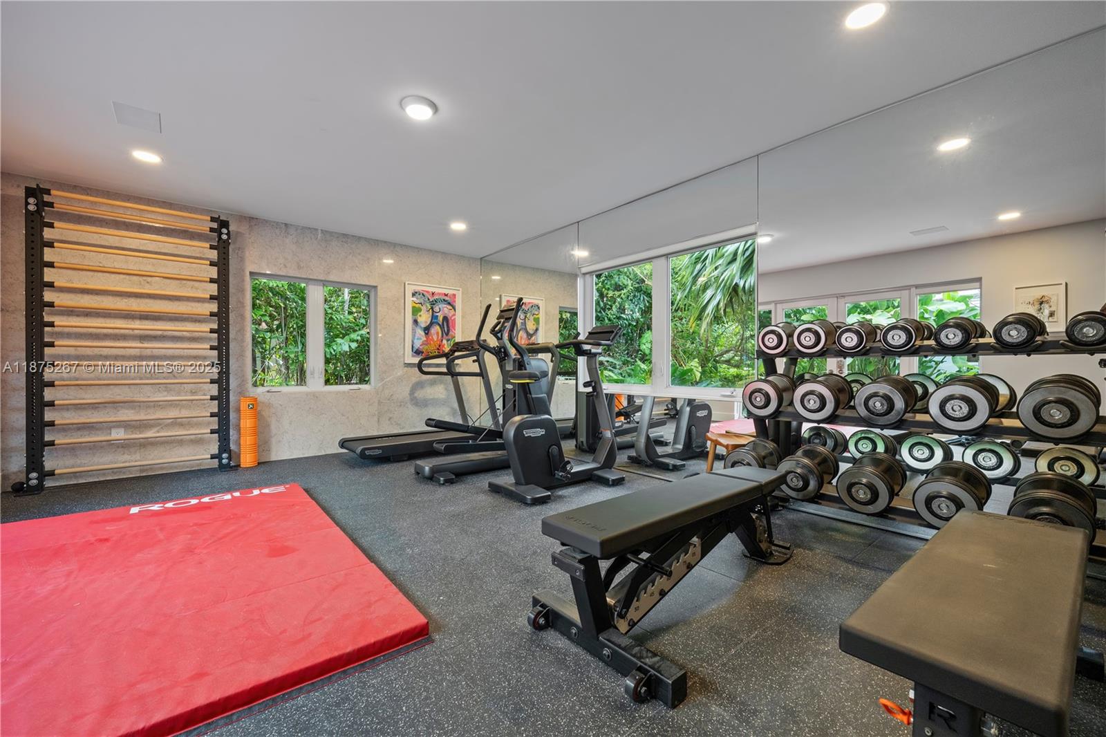 625 E Dilido Dr, Miami Beach FL 33139