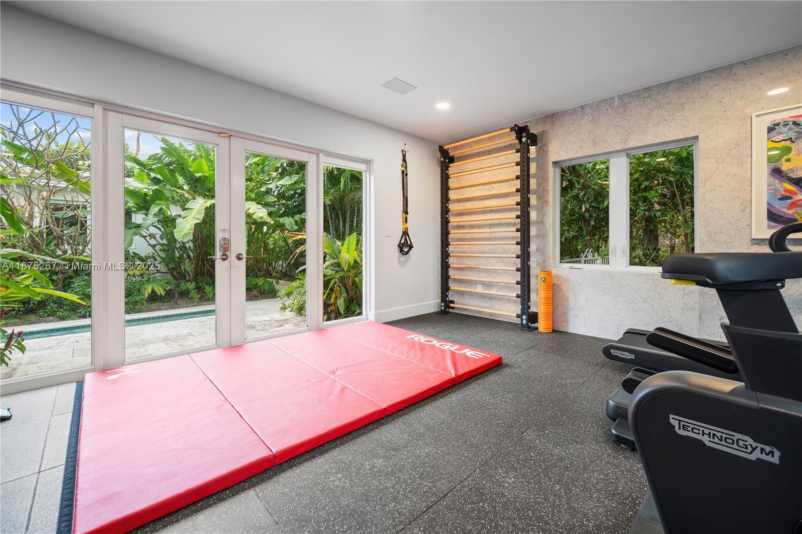 625 E Dilido Dr, Miami Beach FL 33139