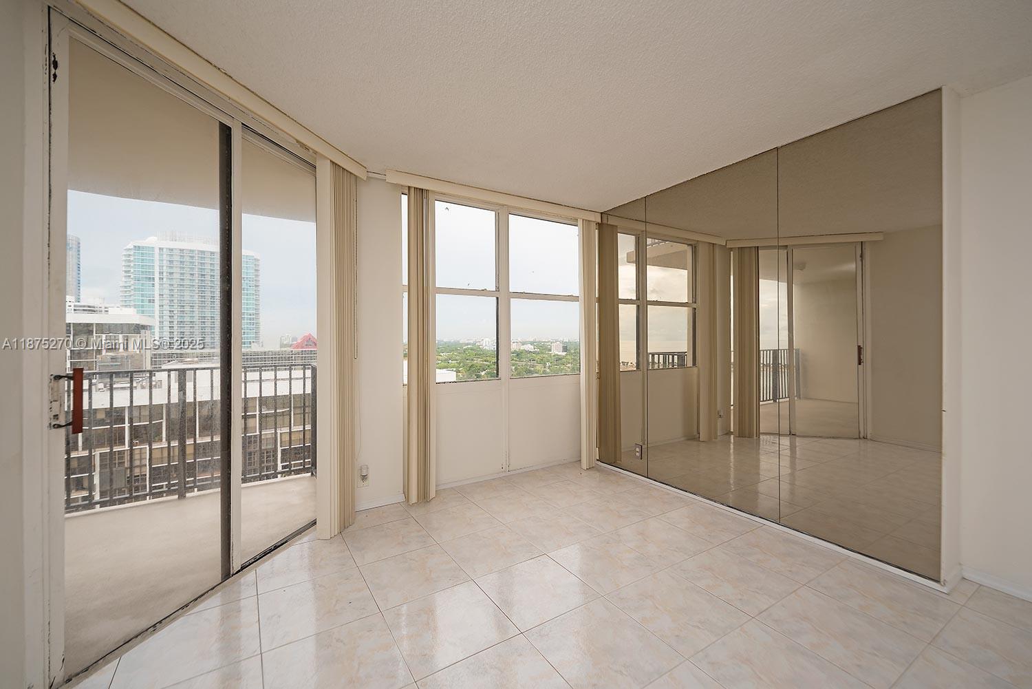 1901 Brickell Ave #B2205, Miami FL 33129