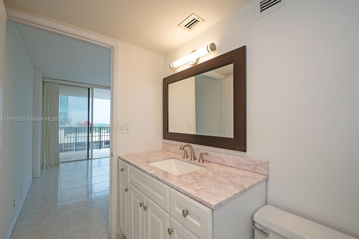 1901 Brickell Ave #B2205, Miami FL 33129