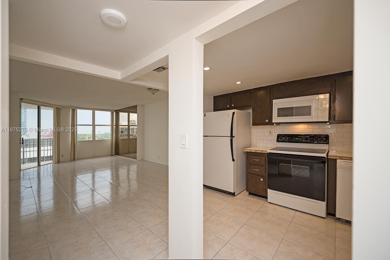 1901 Brickell Ave #B2205, Miami FL 33129