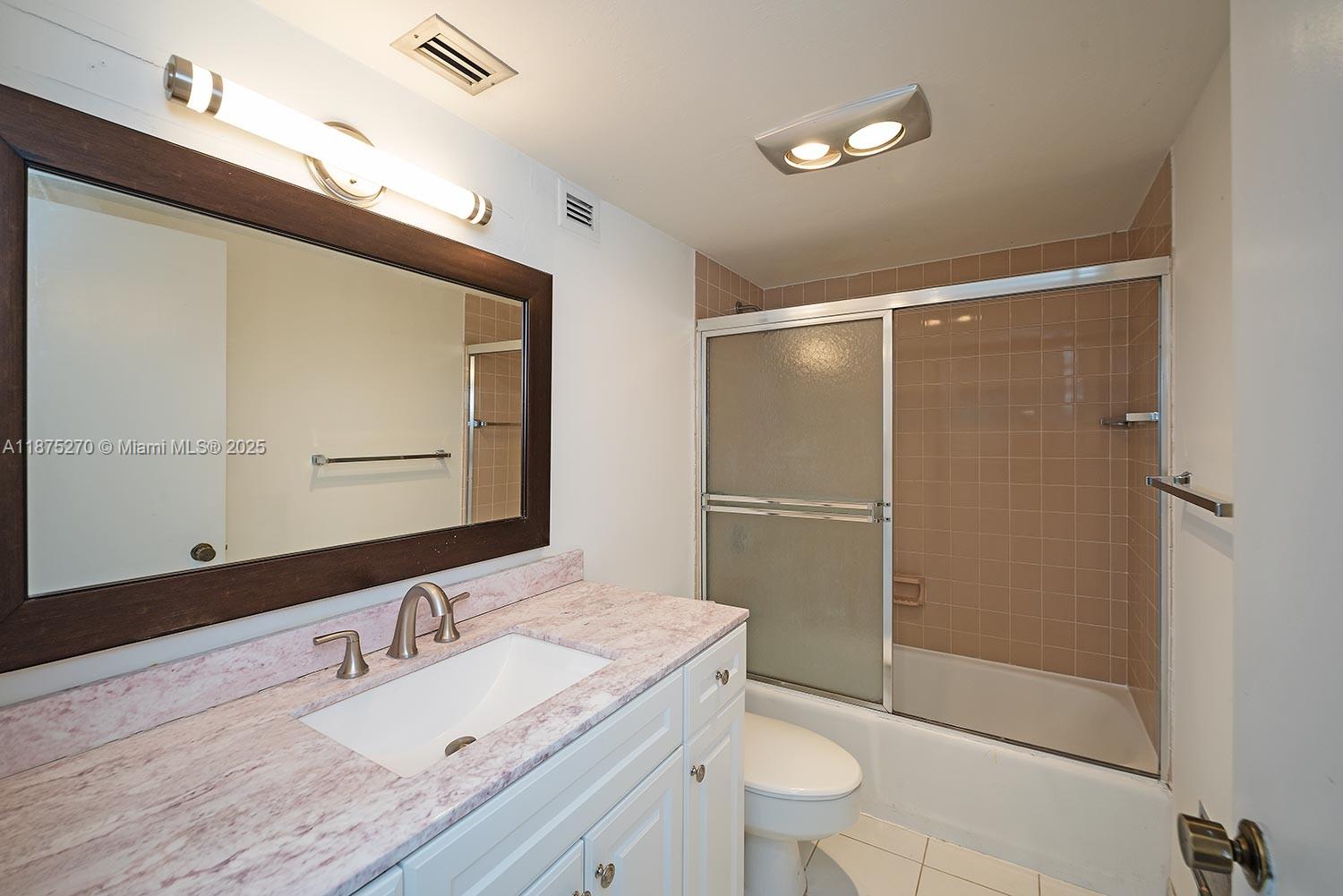 1901 Brickell Ave #B2205, Miami FL 33129