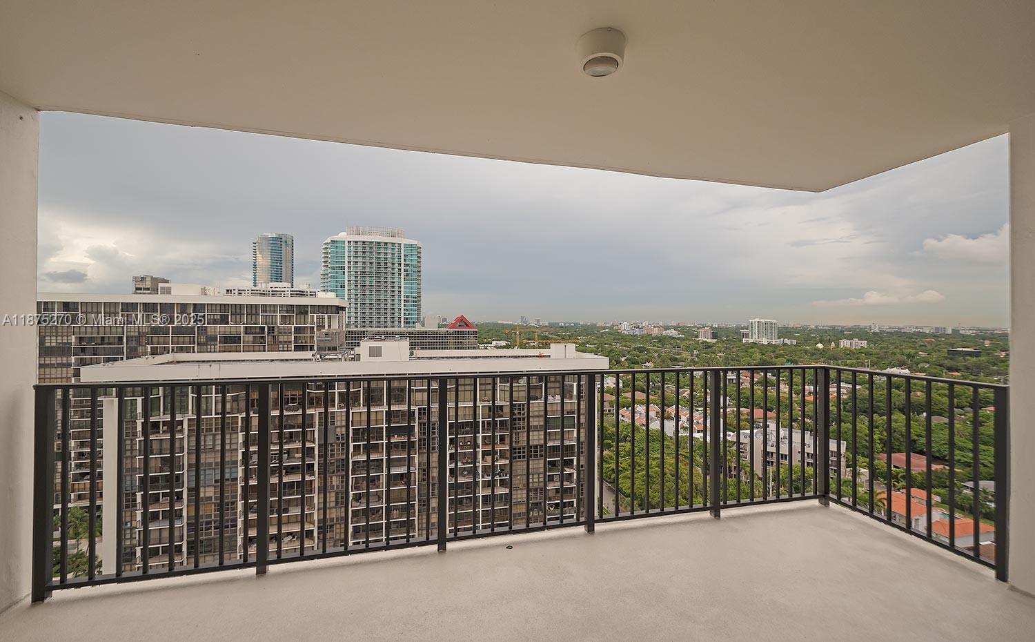 1901 Brickell Ave #B2205, Miami FL 33129