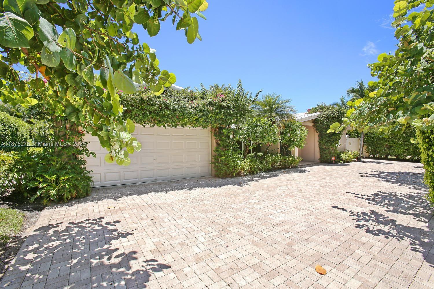7050 NE 7th Ave, Boca Raton FL 33487