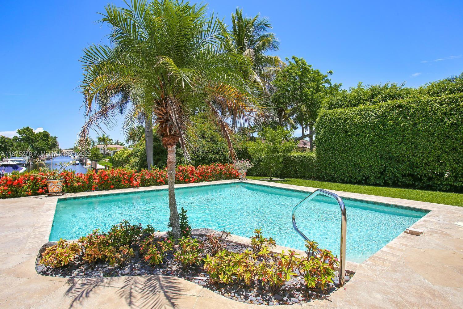 7050 NE 7th Ave, Boca Raton FL 33487