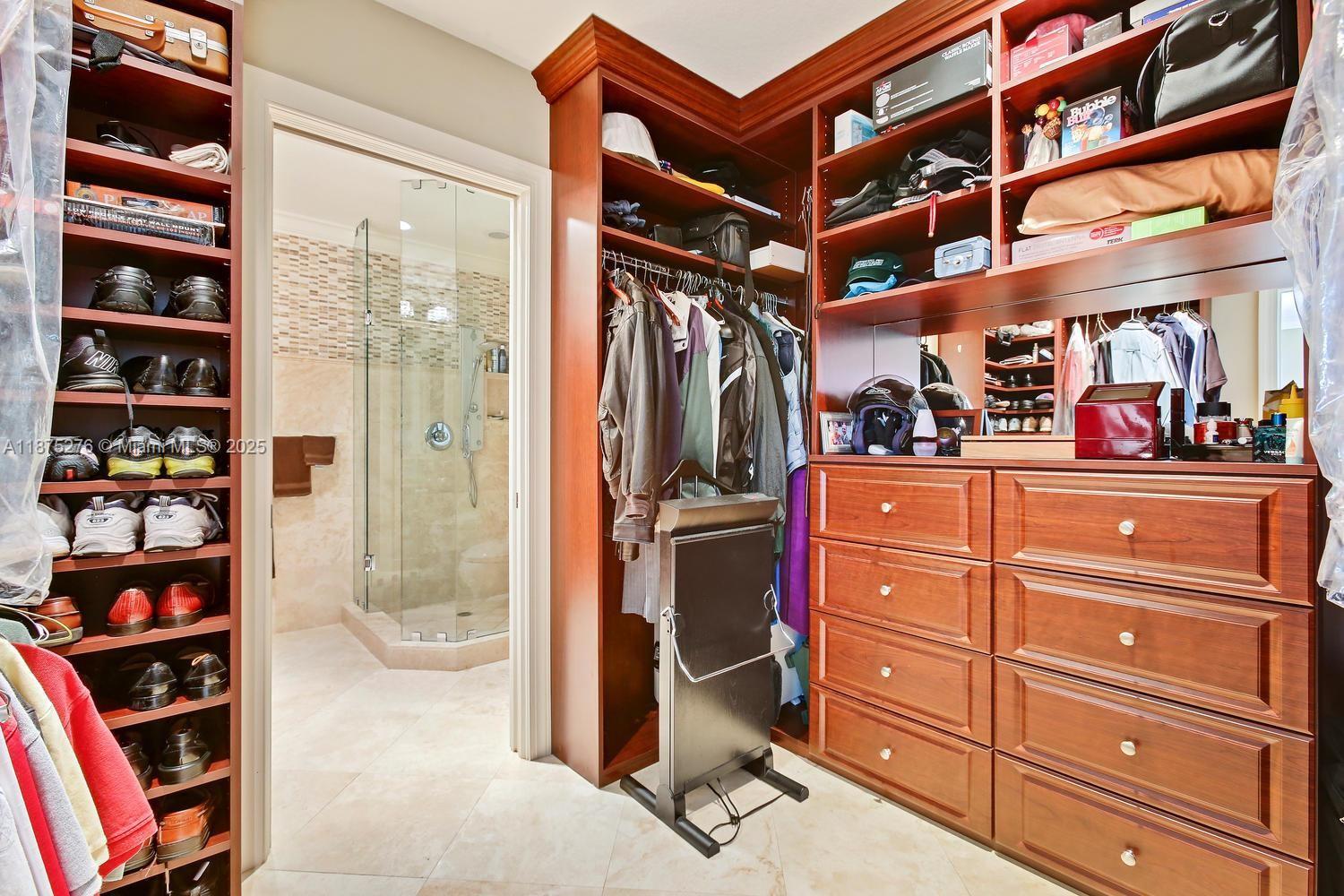 7050 NE 7th Ave, Boca Raton FL 33487