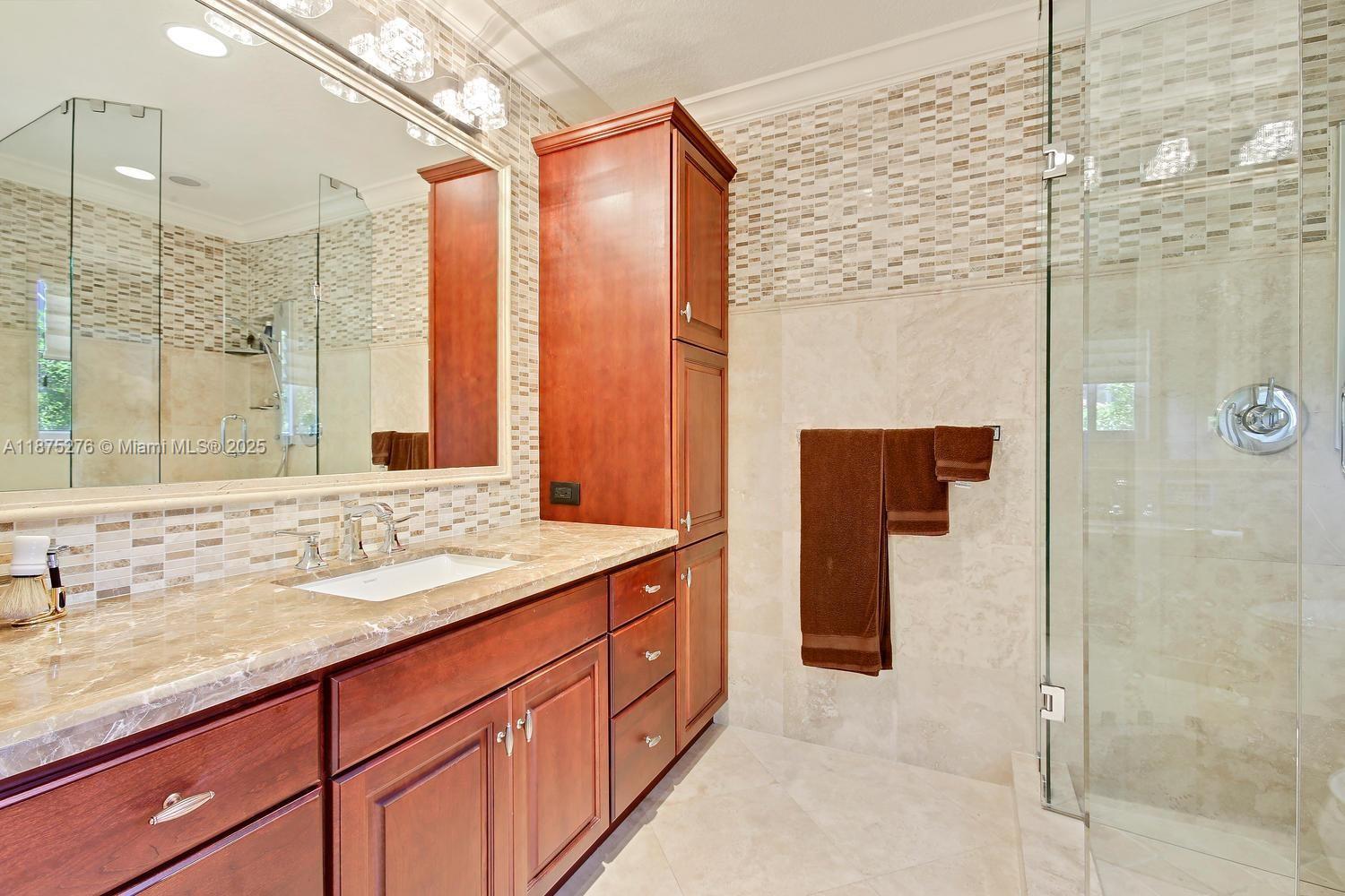 7050 NE 7th Ave, Boca Raton FL 33487
