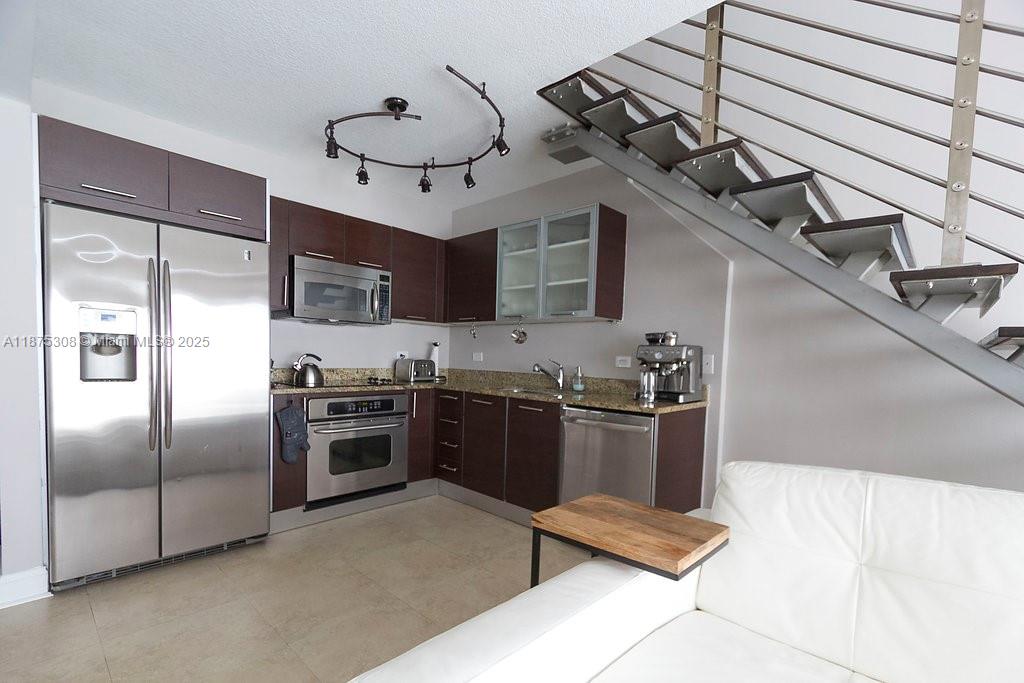 41 SE 5th St #1604, Miami FL 33131
