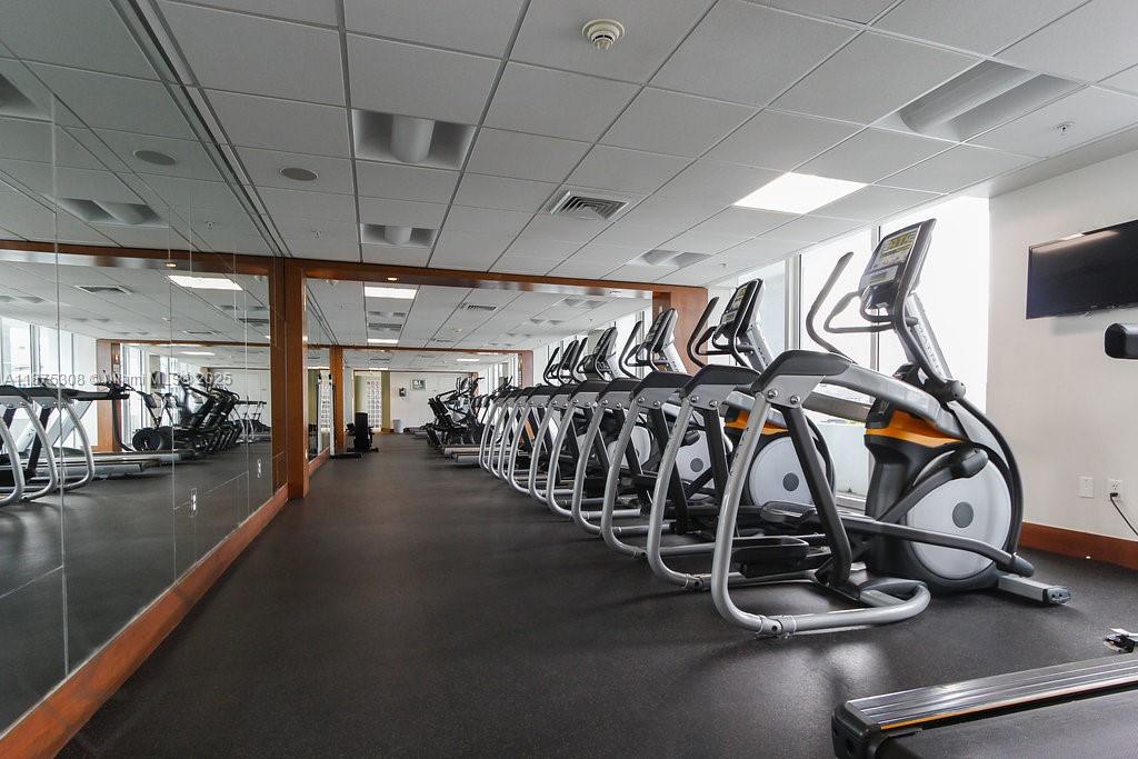 41 SE 5th St #1604, Miami FL 33131