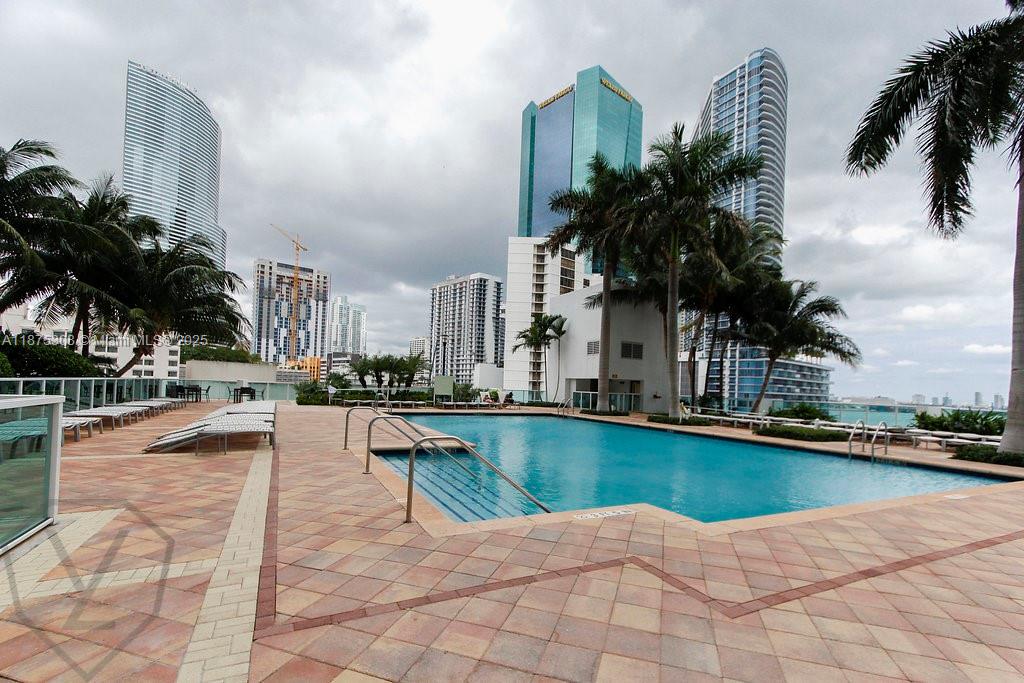 41 SE 5th St #1604, Miami FL 33131