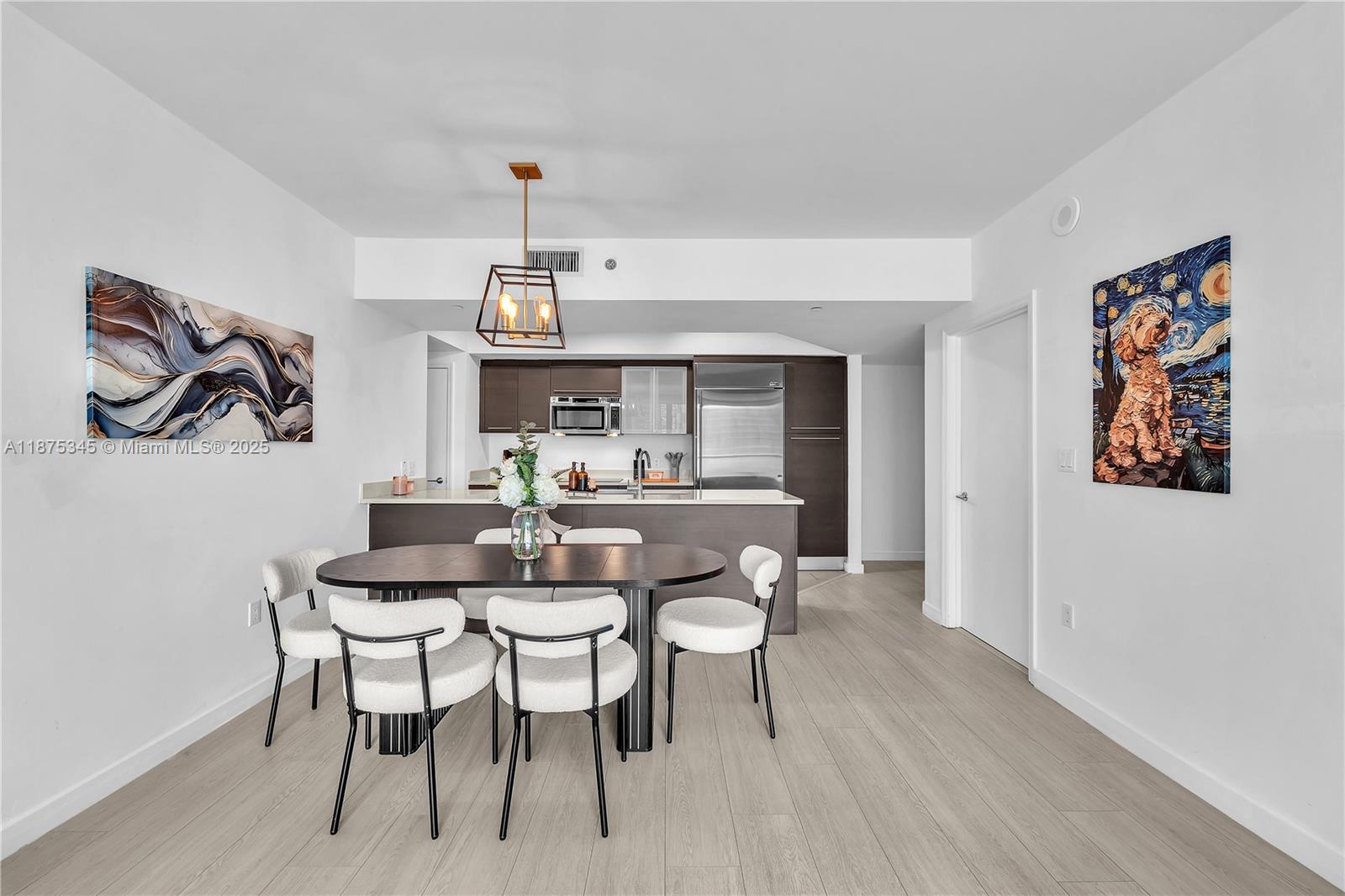 500 Brickell Ave #1605, Miami FL 33131