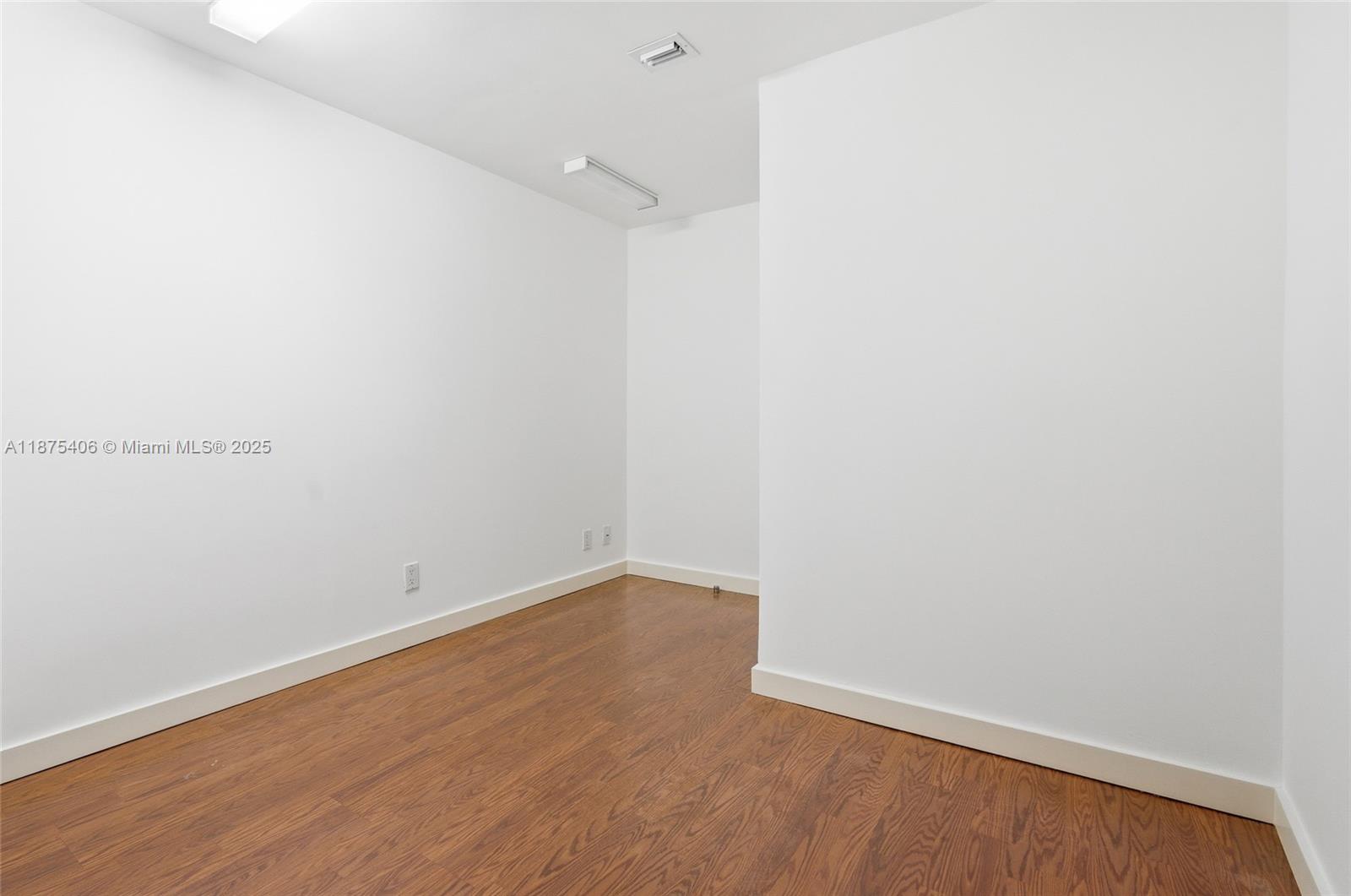 10155 Collins Ave #303, Bal Harbour FL 33154