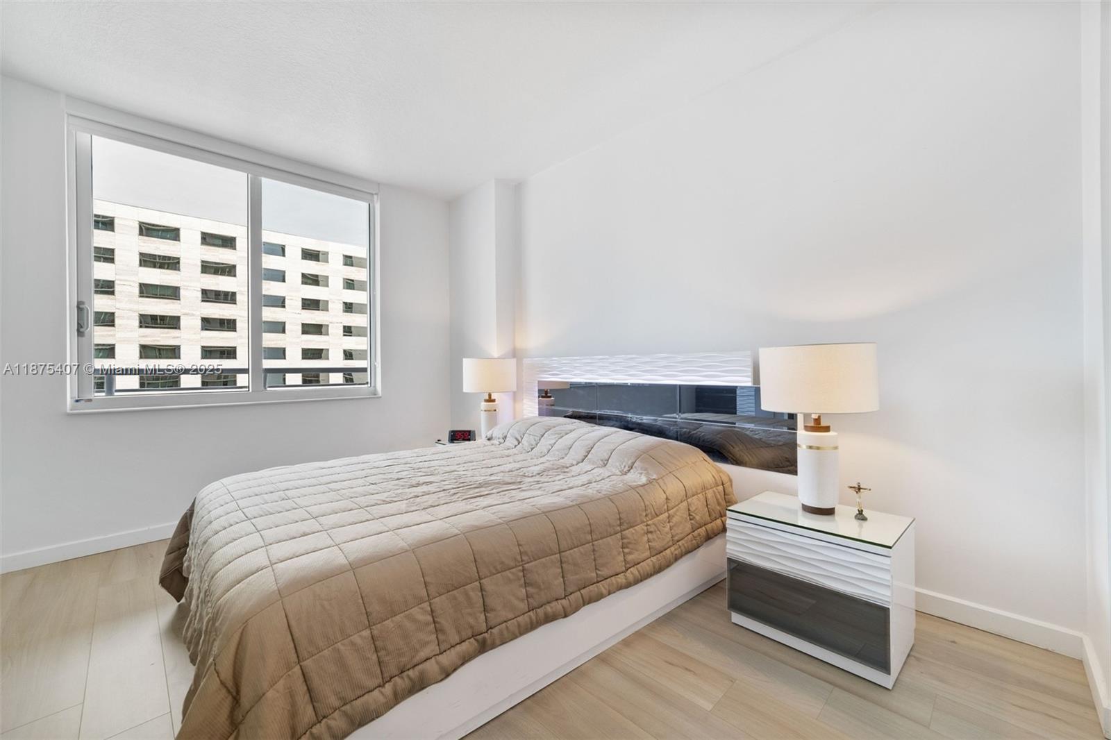 335 S Biscayne Blvd #2904, Miami FL 33131