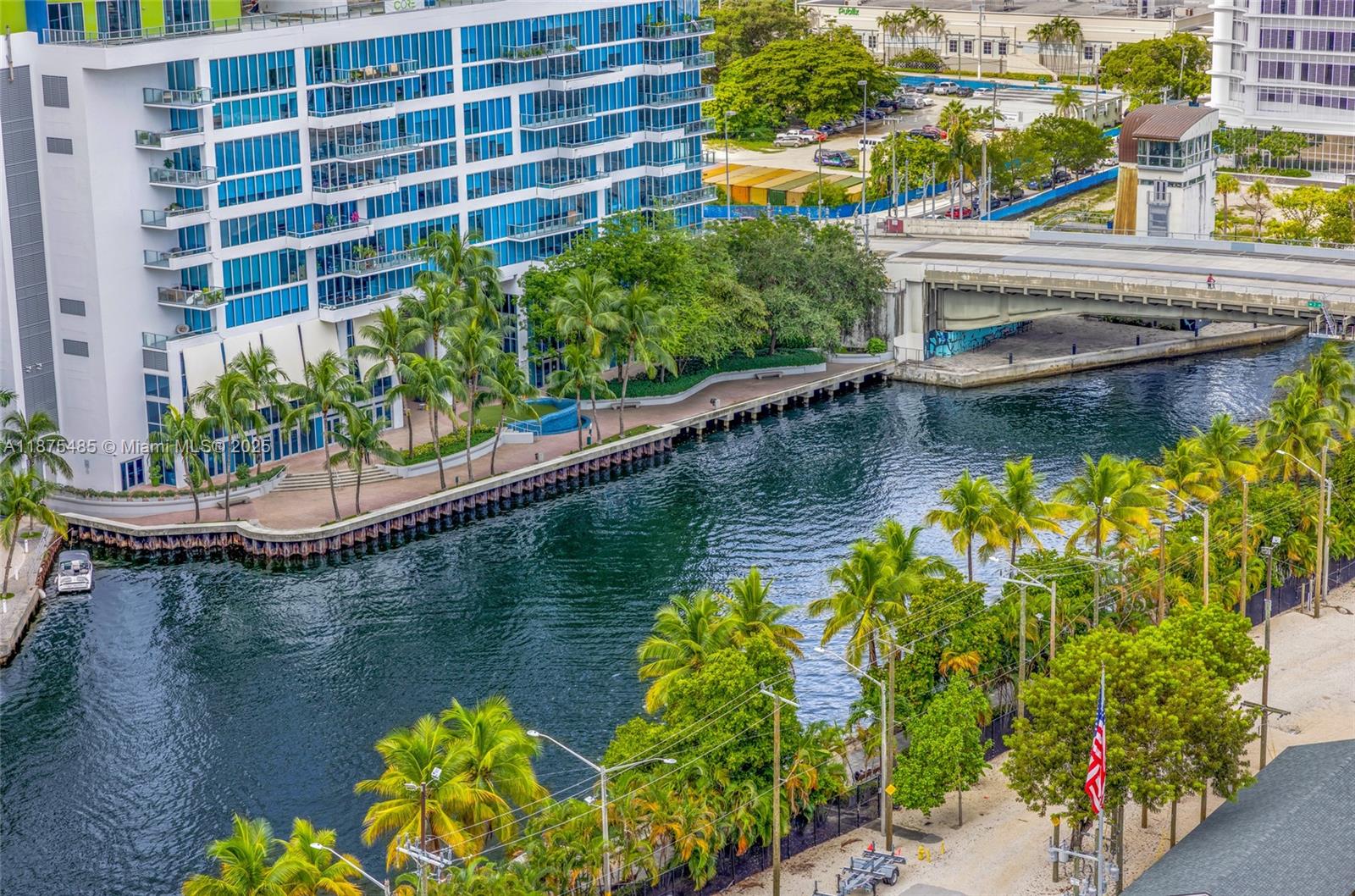 92 SW 3rd St #2009, Miami FL 33130