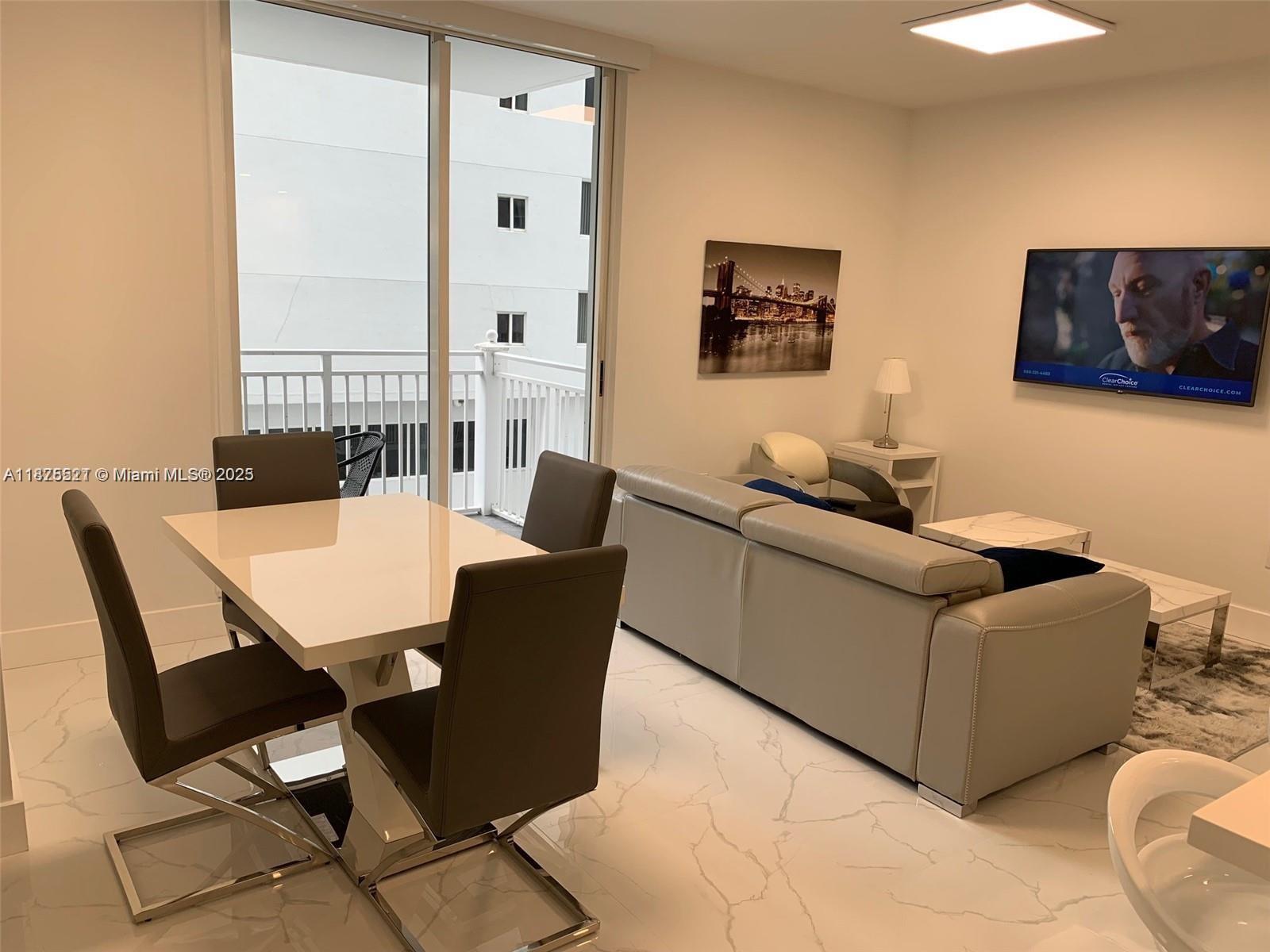 185 SE 14th Ter #1113, Miami FL 33131