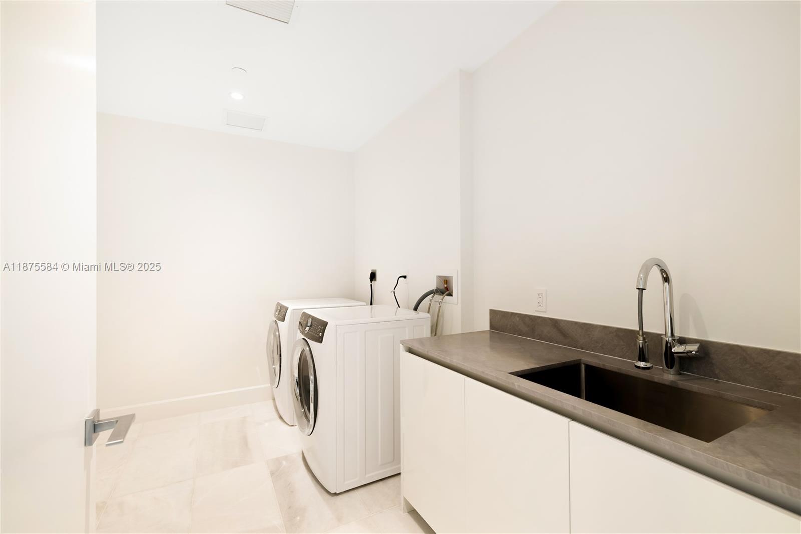 700 NE 26th Ter #902, Miami FL 33137