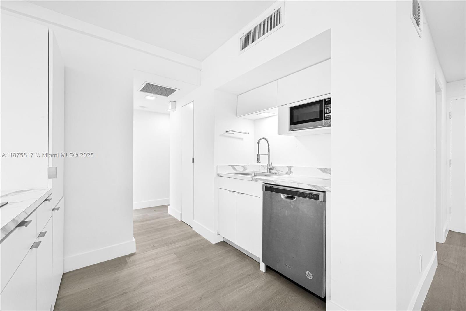 1000 West Ave #224, Miami Beach FL 33139