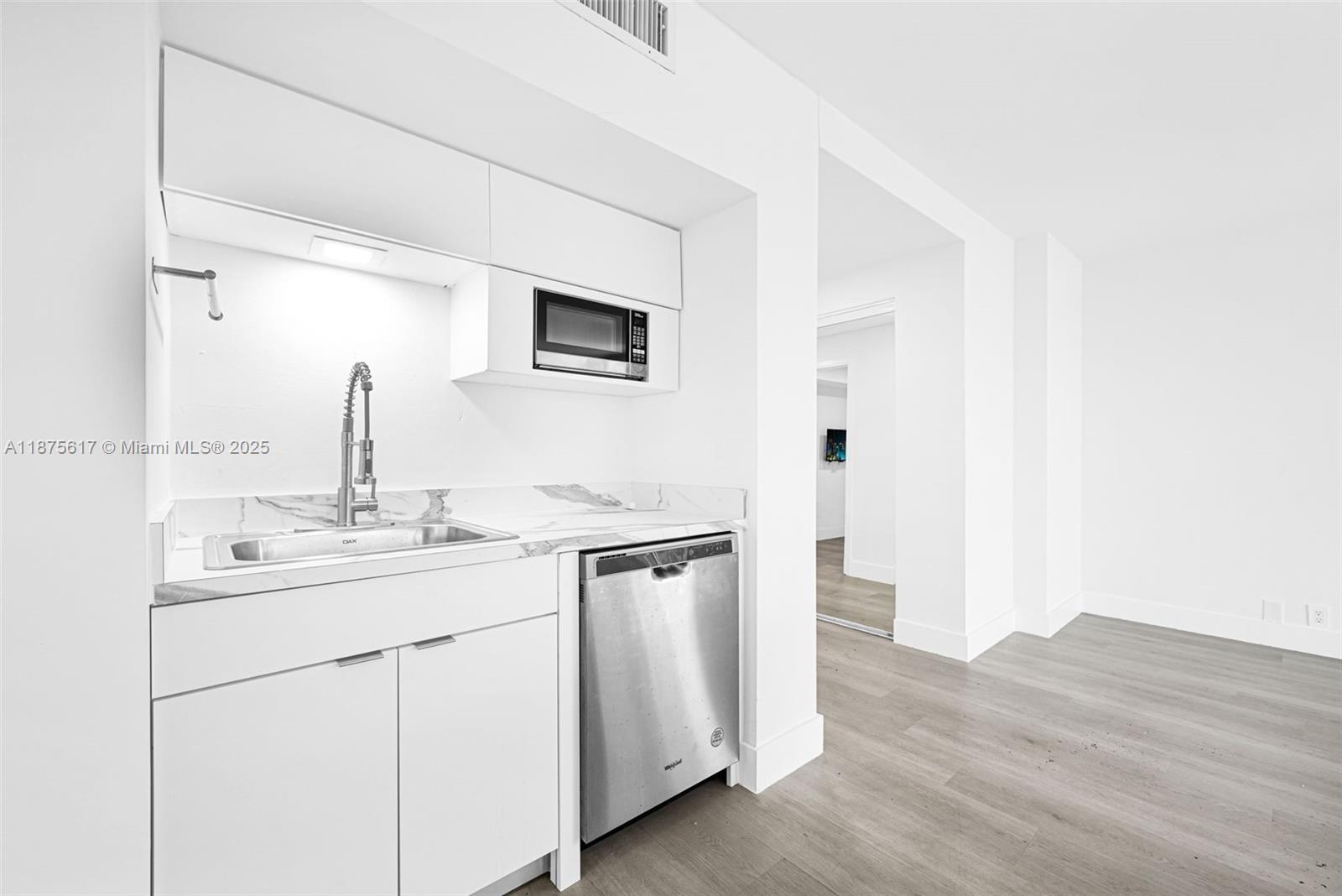 1000 West Ave #224, Miami Beach FL 33139