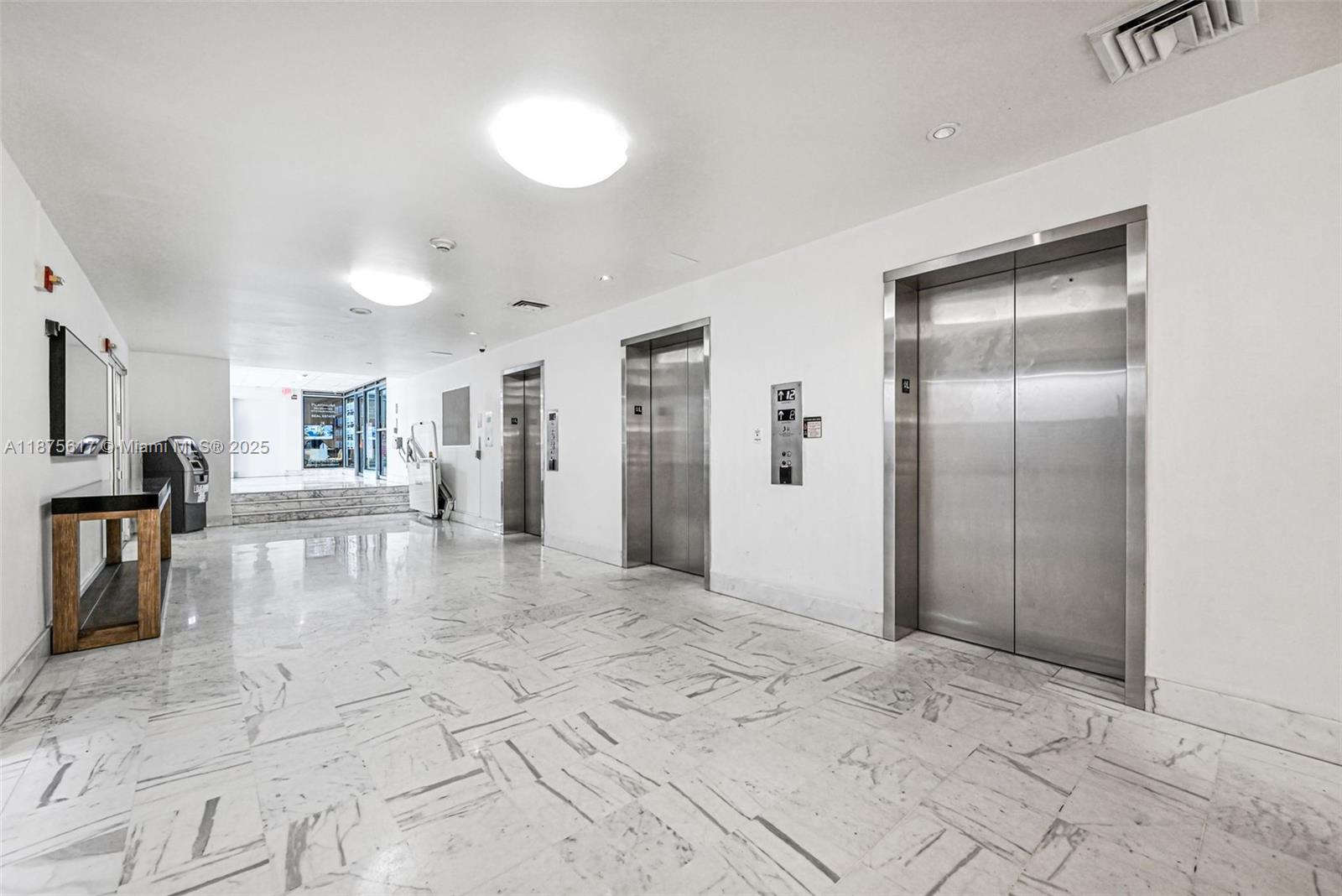 1000 West Ave #224, Miami Beach FL 33139