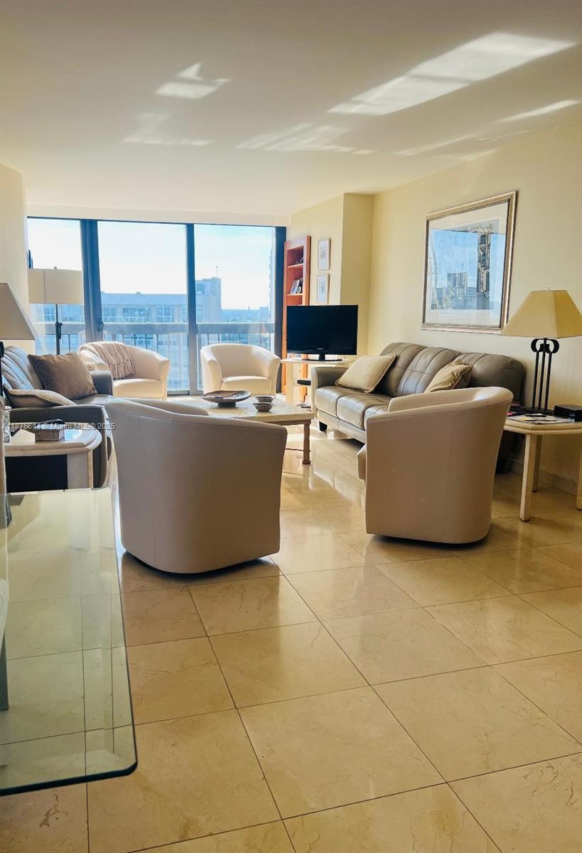 2333 Brickell Ave #2402, Miami FL 33129