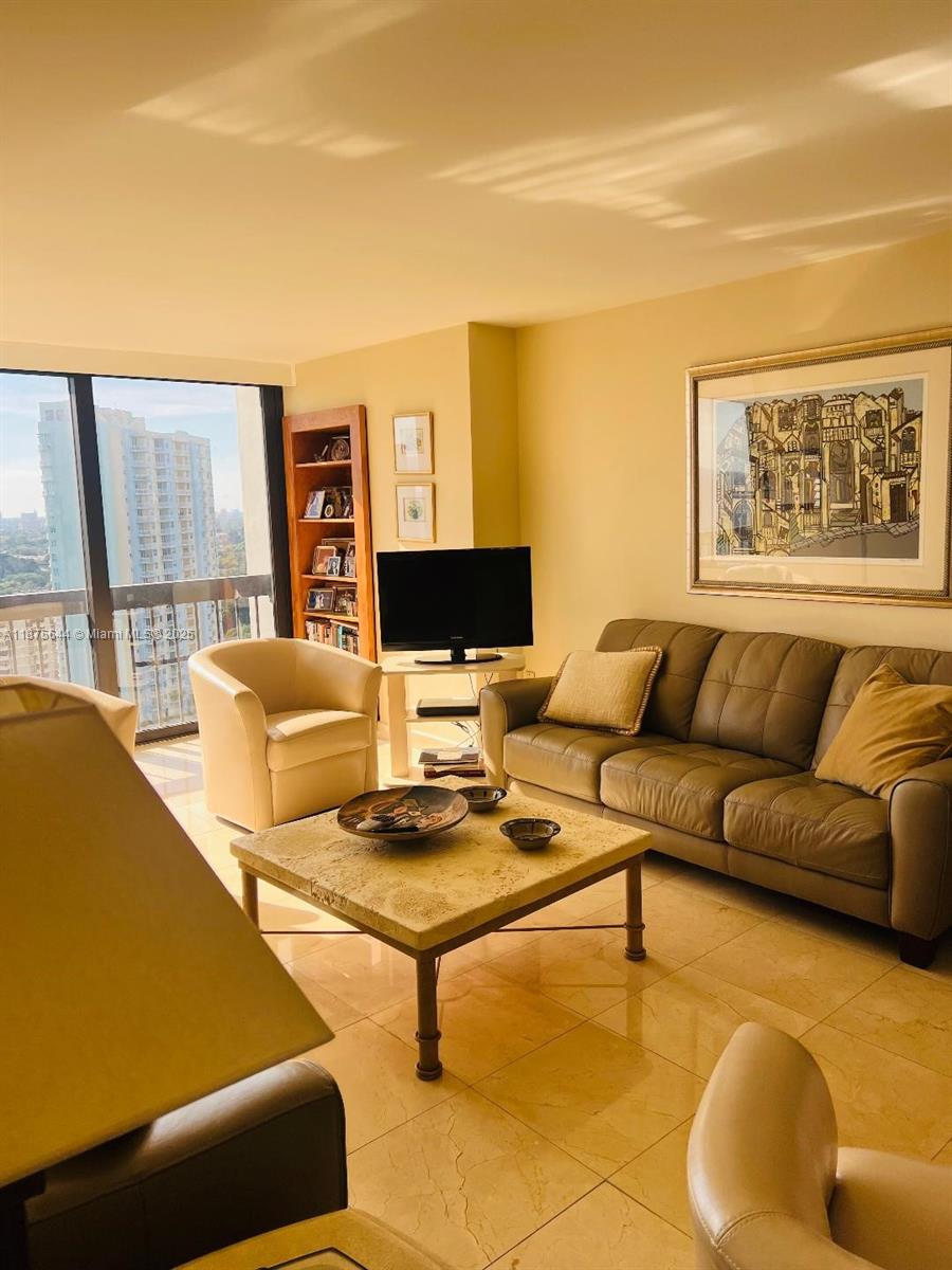 2333 Brickell Ave #2402, Miami FL 33129