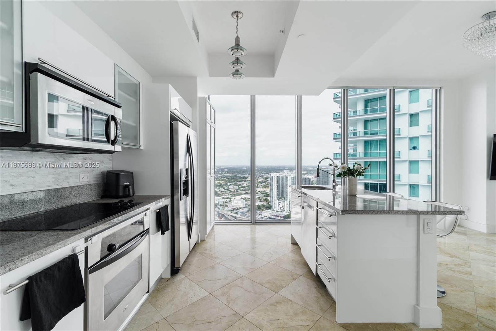 888 Biscayne Blvd #4712, Miami FL 33132