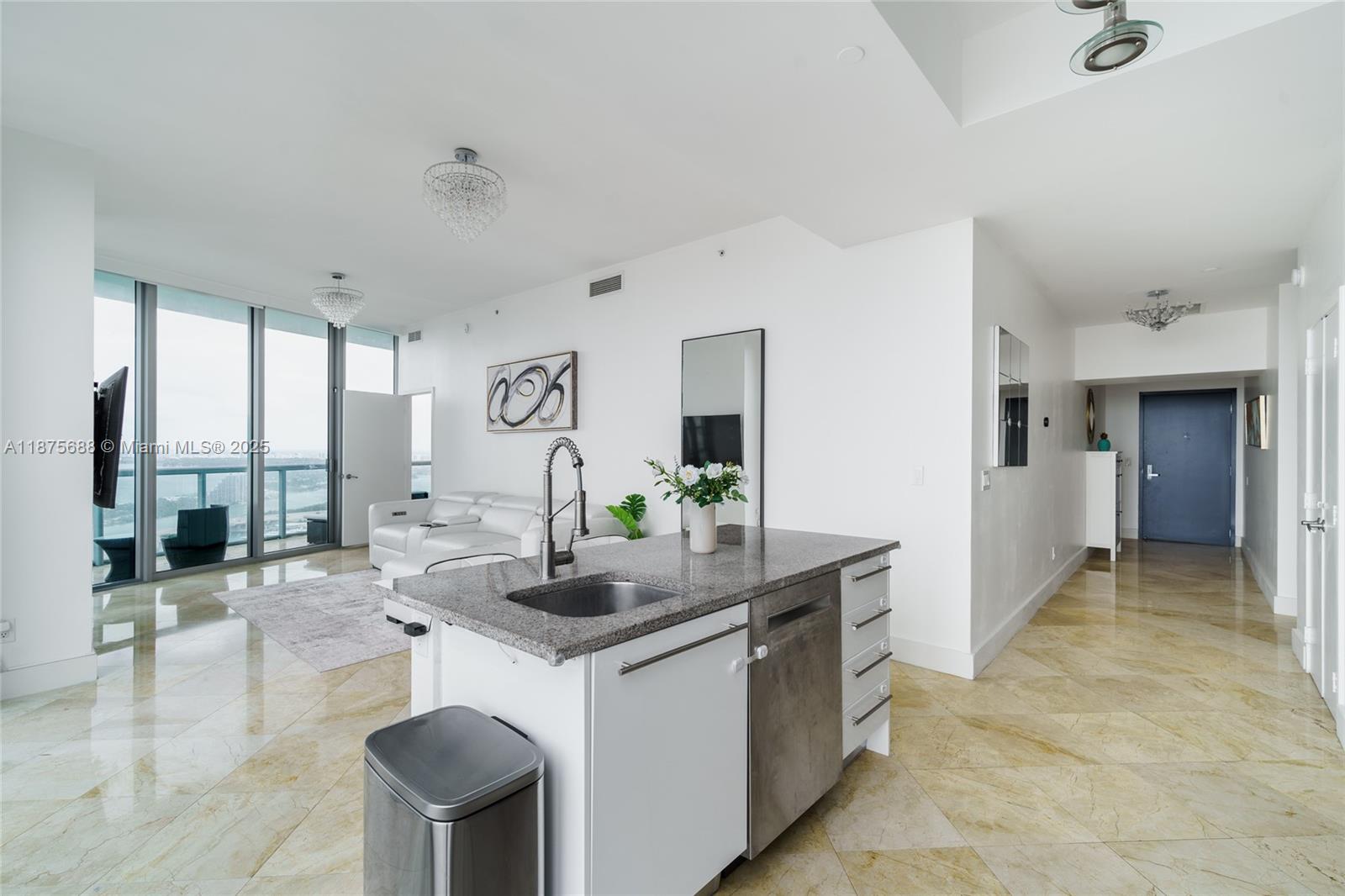 888 Biscayne Blvd #4712, Miami FL 33132