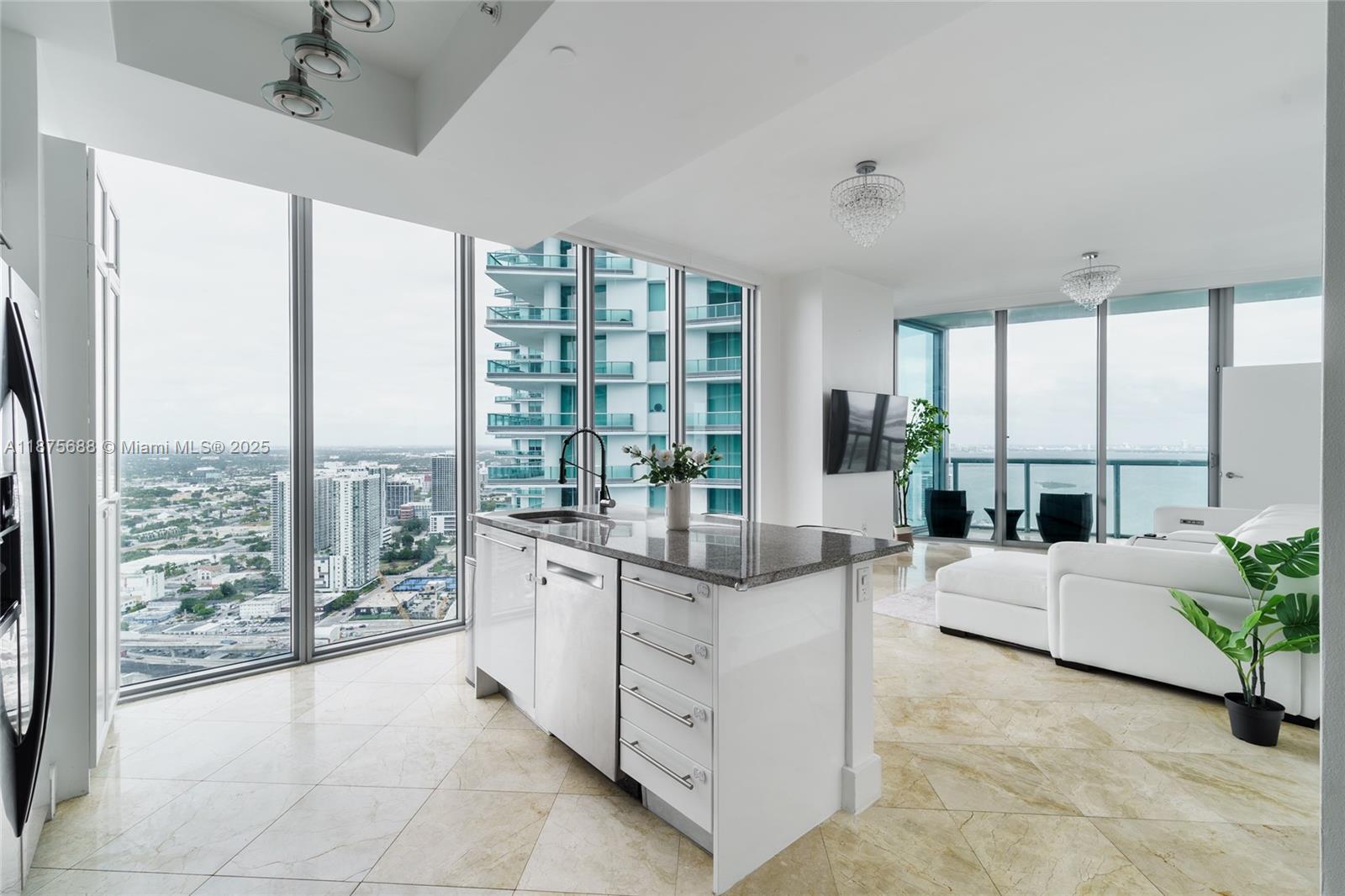 888 Biscayne Blvd #4712, Miami FL 33132
