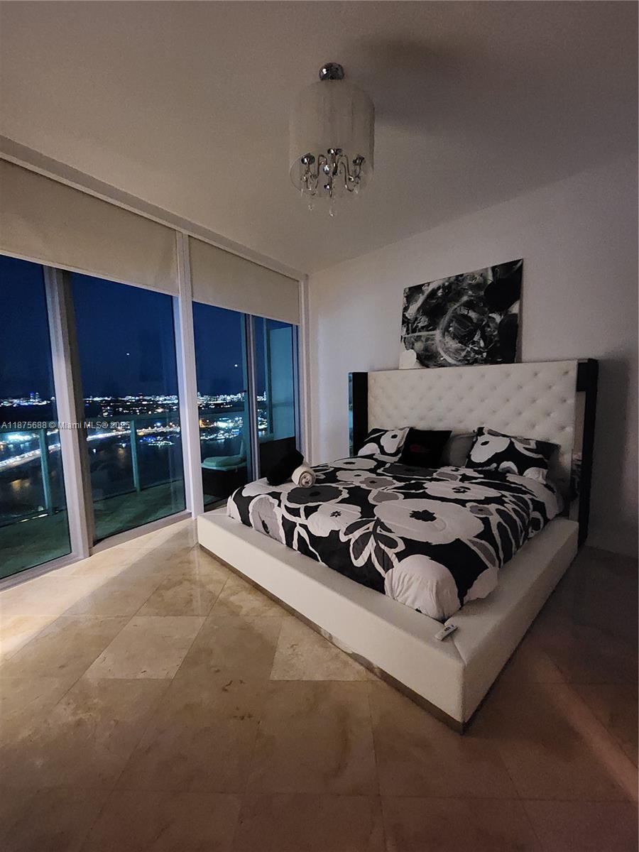 888 Biscayne Blvd #4712, Miami FL 33132