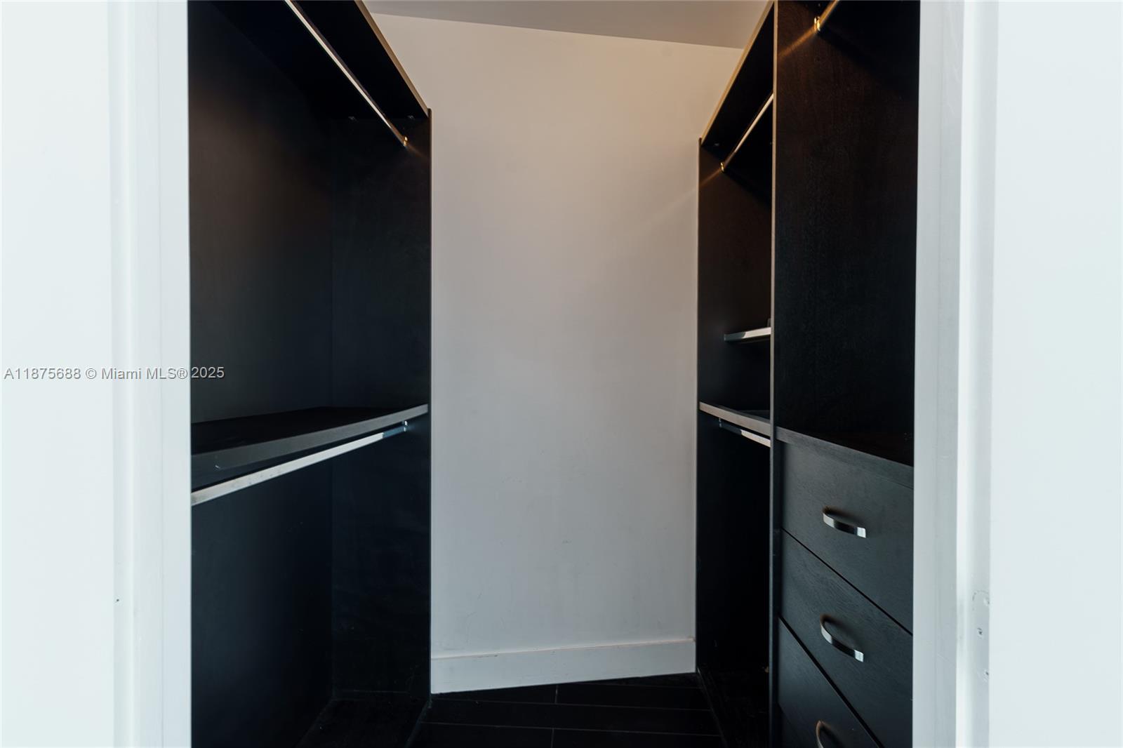 888 Biscayne Blvd #4712, Miami FL 33132