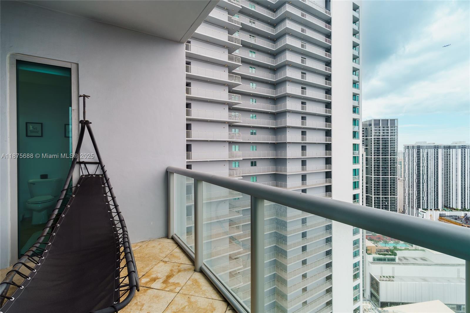 888 Biscayne Blvd #4712, Miami FL 33132