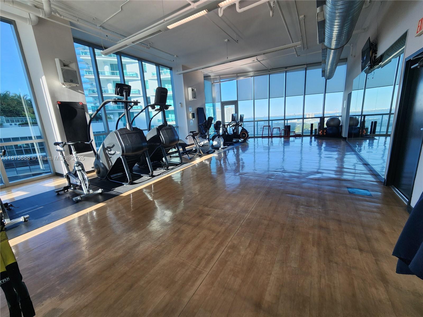 888 Biscayne Blvd #4712, Miami FL 33132
