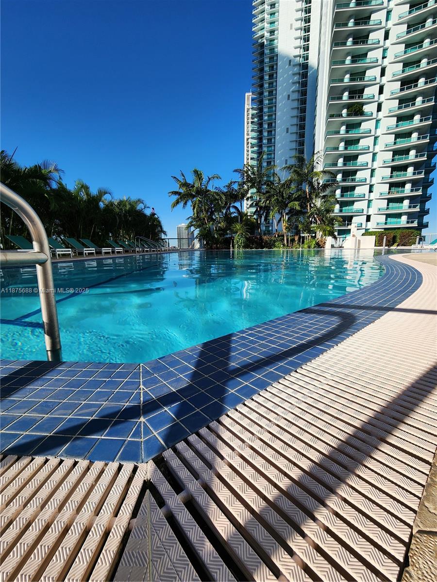 888 Biscayne Blvd #4712, Miami FL 33132