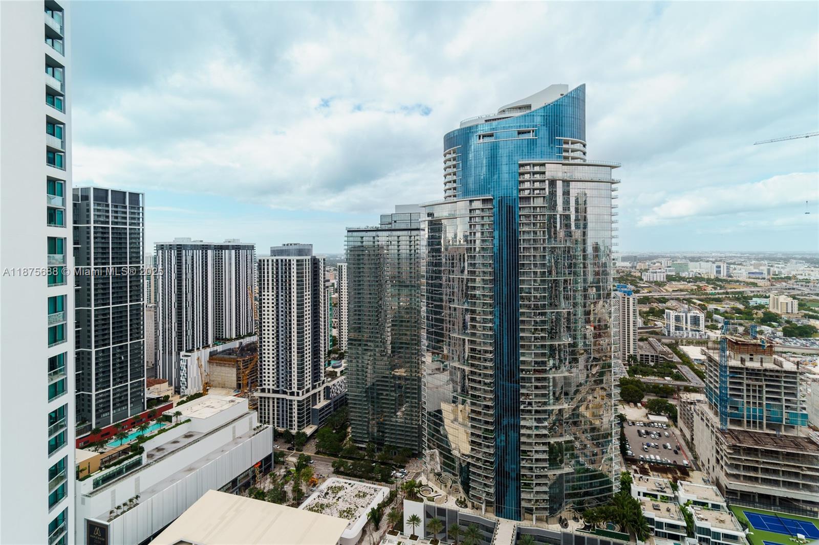 888 Biscayne Blvd #4712, Miami FL 33132