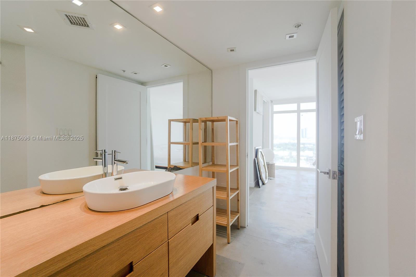1900 Sunset Harbour Dr #2011, Miami Beach FL 33139