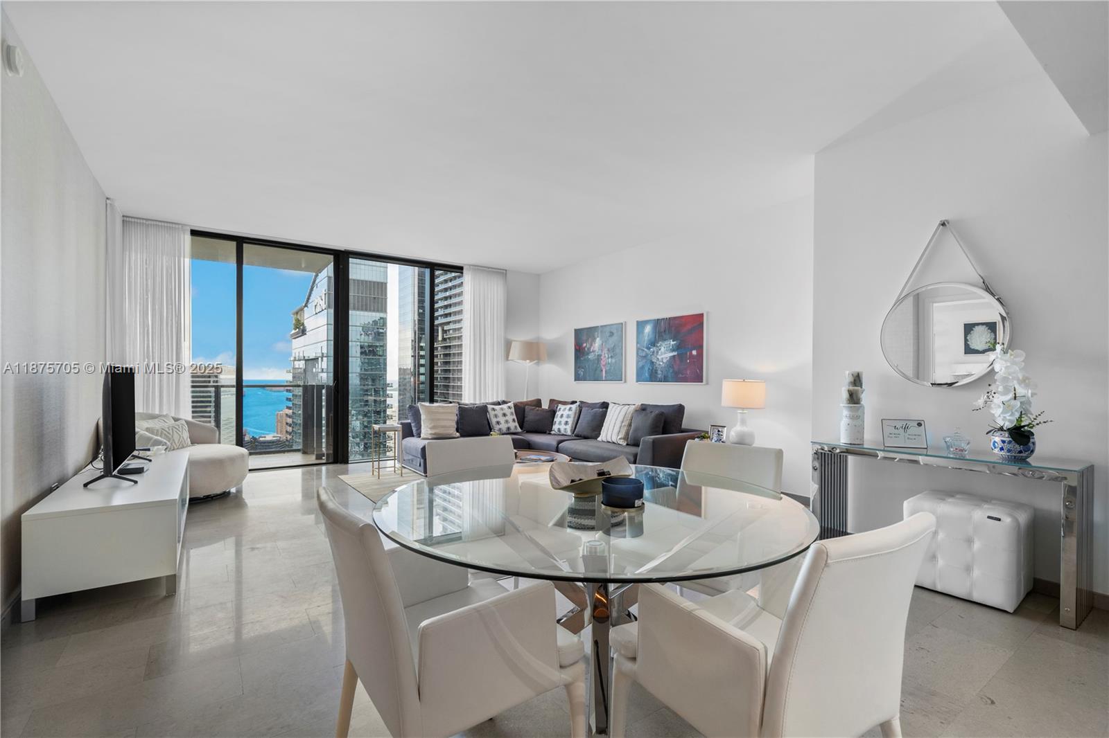 88 SW 7th St #3707, Miami FL 33130