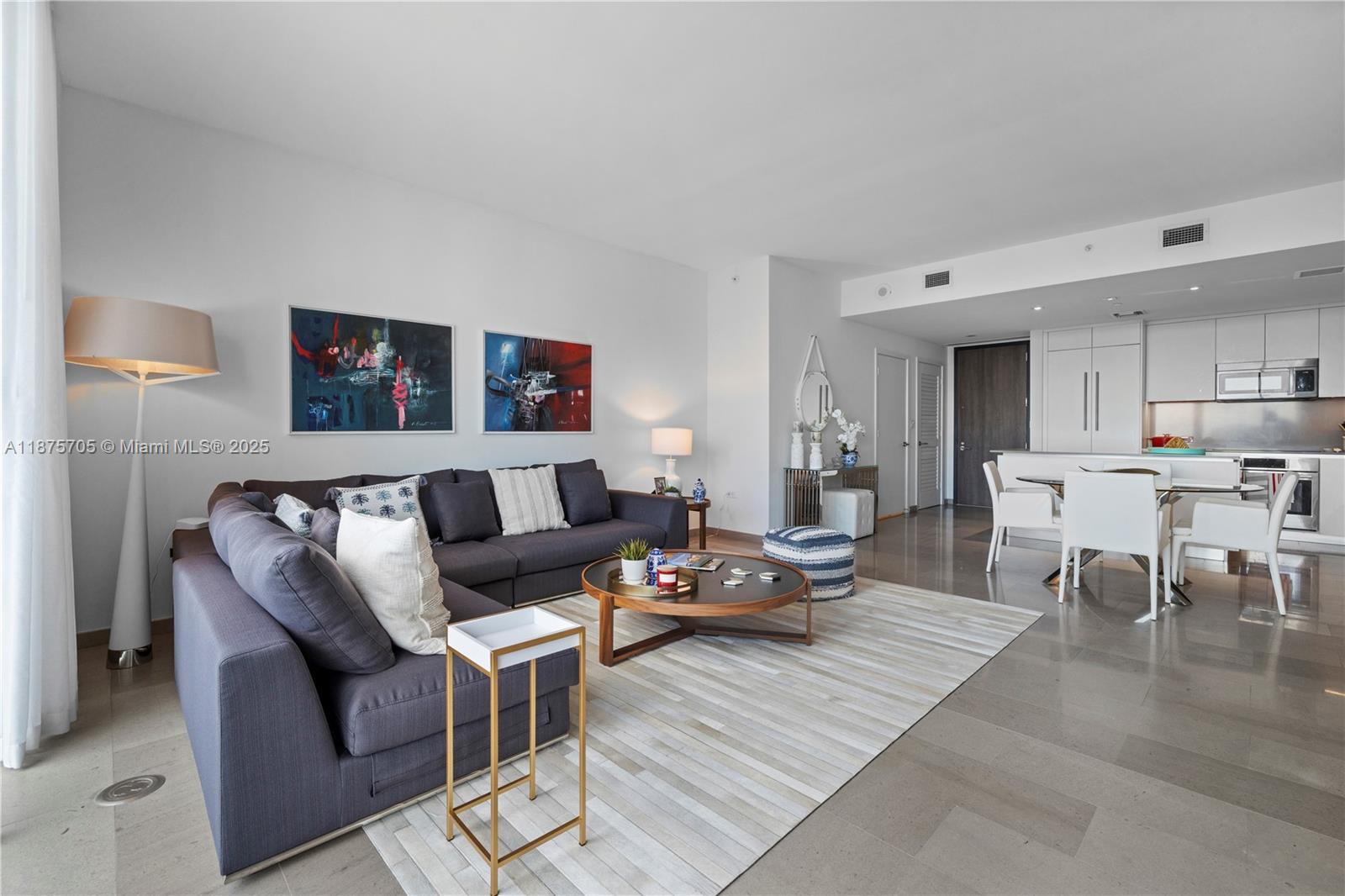 88 SW 7th St #3707, Miami FL 33130