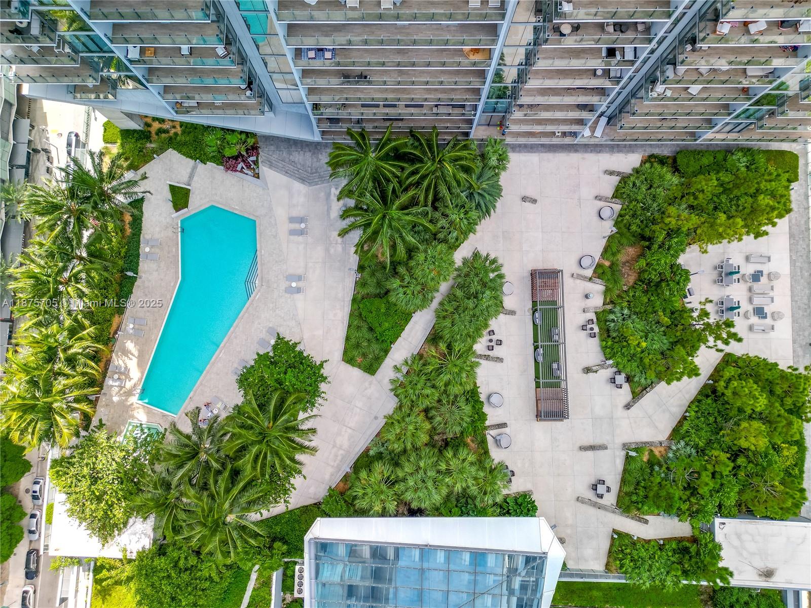 88 SW 7th St #3707, Miami FL 33130