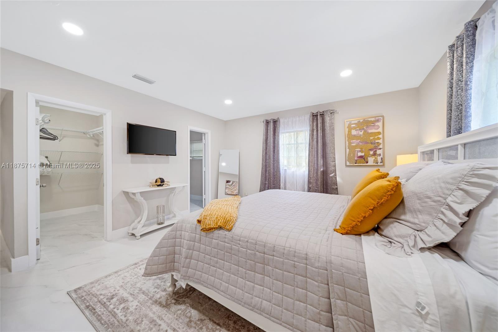 241 Oceanic Ave, Lauderdale By The Sea FL 33308