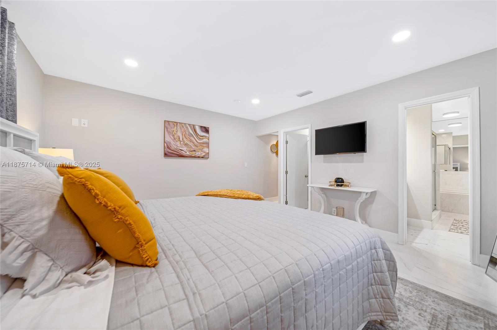 241 Oceanic Ave, Lauderdale By The Sea FL 33308