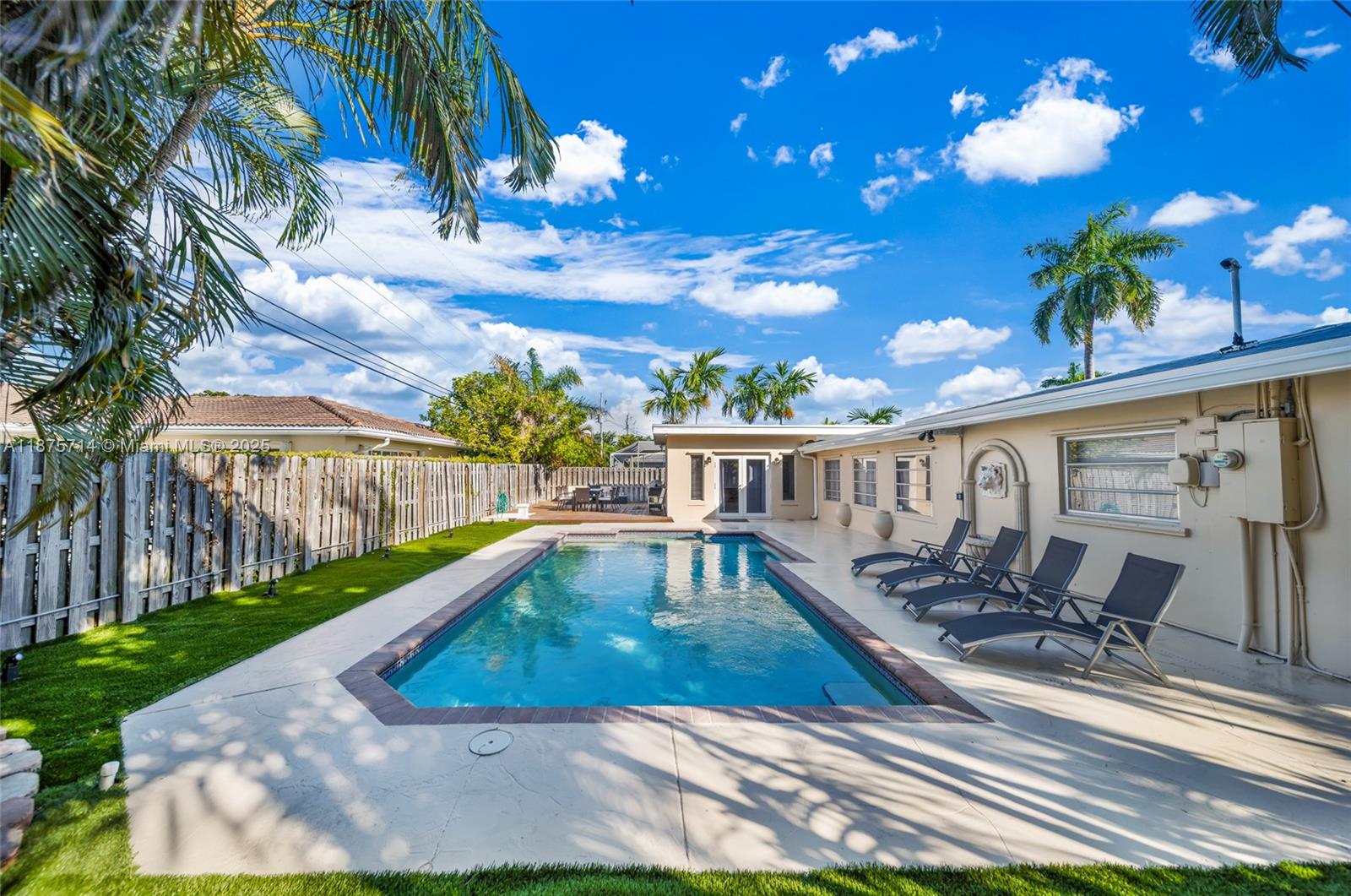241 Oceanic Ave, Lauderdale By The Sea FL 33308