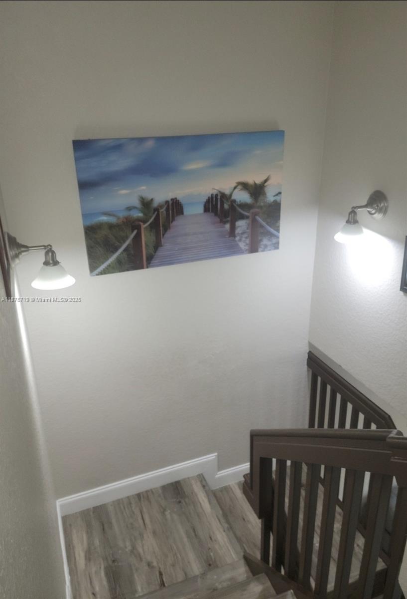 3237 NW 32nd Ter, Oakland Park FL 33309