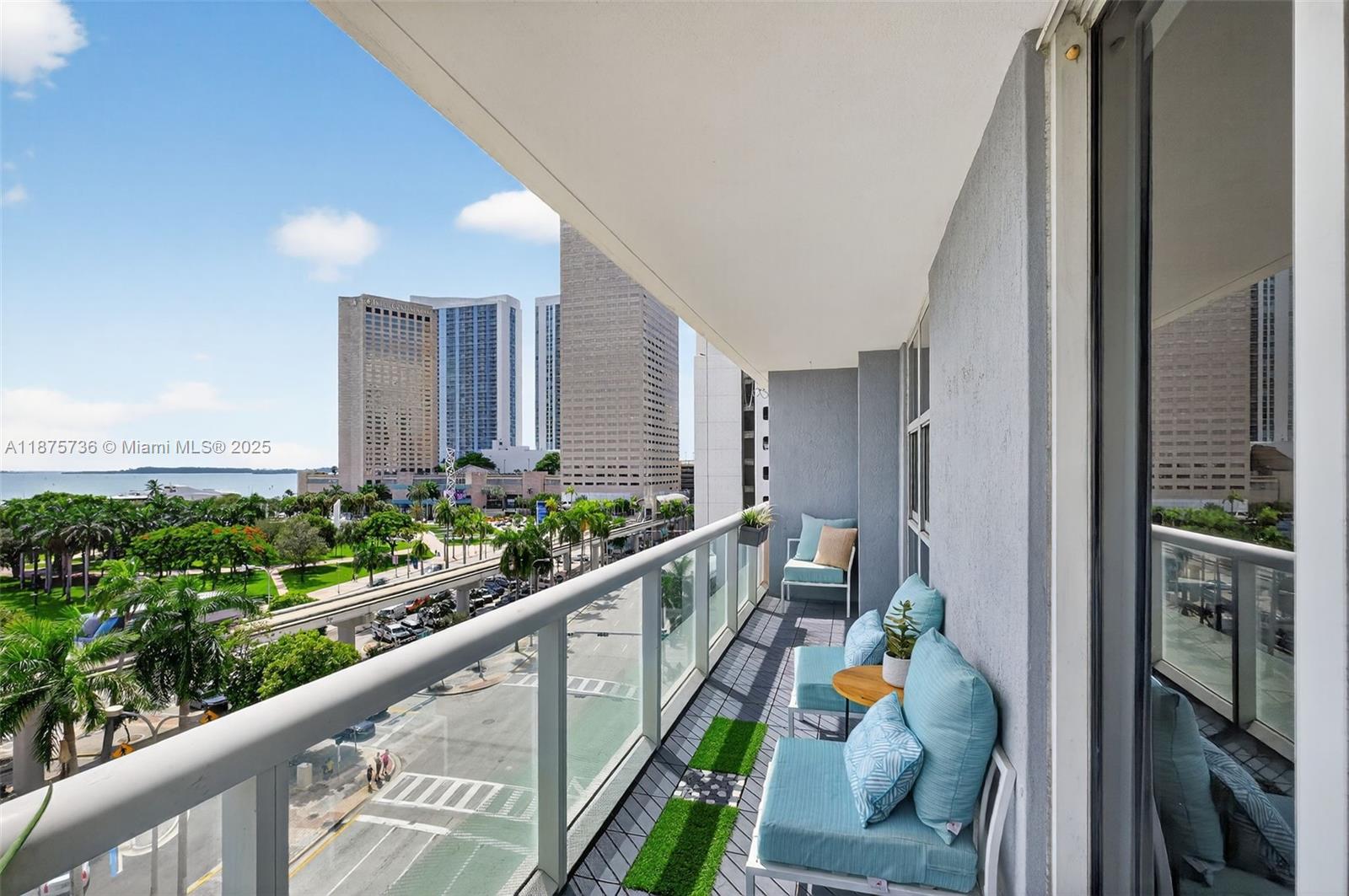 50 Biscayne Blvd #710, Miami FL 33132