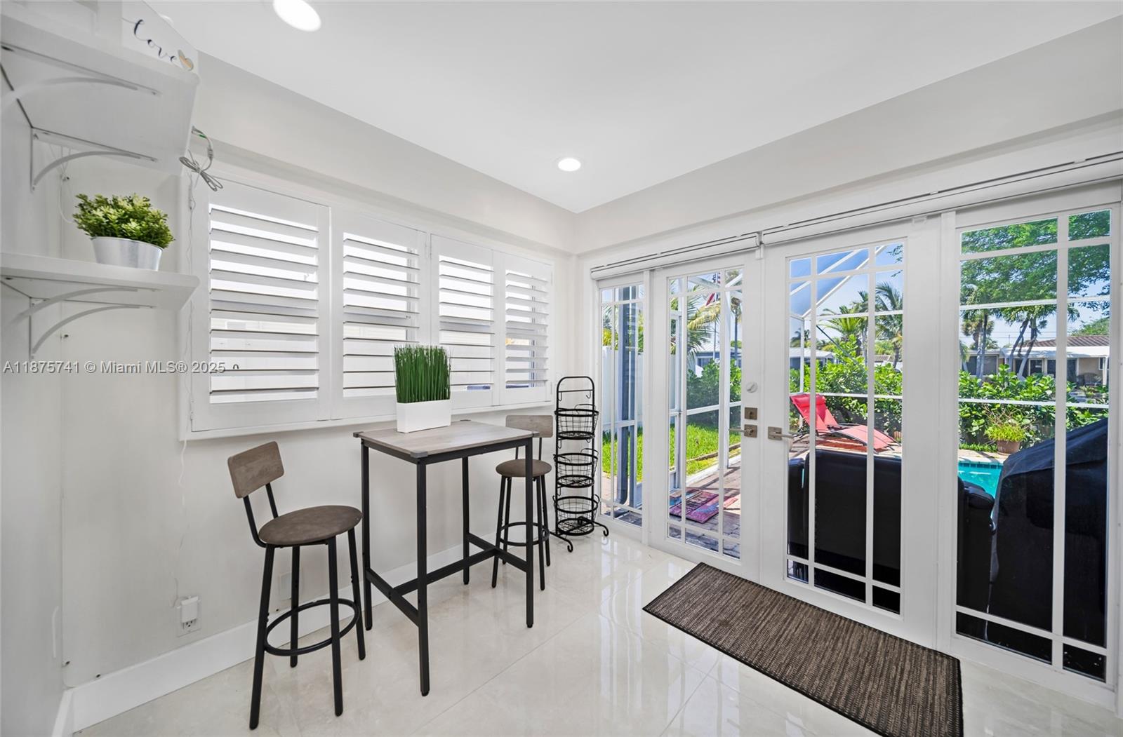 31 SE 12th St, Pompano Beach FL 33060